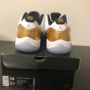 Jordan 11 retro low